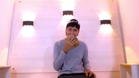 samu online show from 11/26/25, 12:06