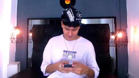 Snapshot of twink_bunny chatting on 02/11/26, 04:28 samu online show from 02/11/26, 04:28