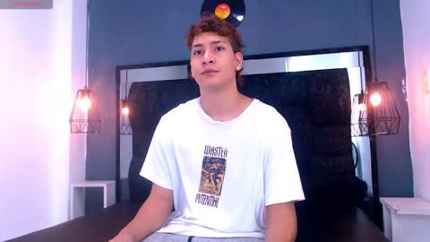 Snapshot of twink_bunny chatting on 02/27/26, 04:23 samu online show from 02/27/26, 04:23