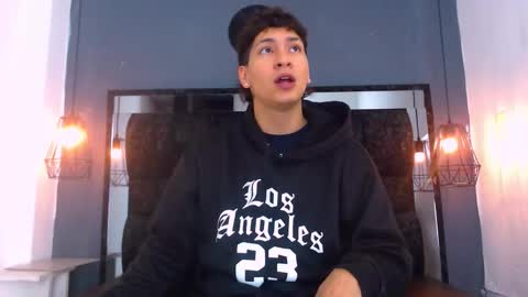 Snapshot of twink_bunny chatting on 03/25/26, 12:00 samu online show from 03/25/26, 12:00