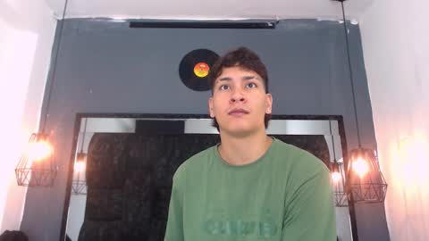 Snapshot of twink_bunny chatting on 03/27/26, 01:44 samu online show from 03/27/26, 01:44