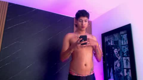 Snapshot of twink_bunny chatting on 04/09/26, 04:23 samu online show from 04/09/26, 04:23