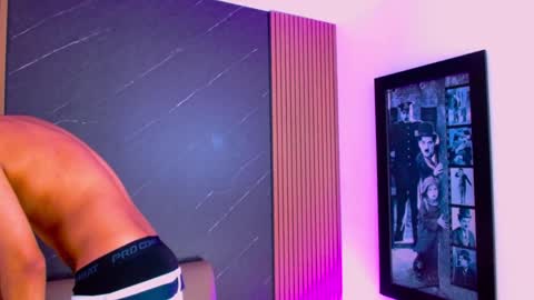 Snapshot of twink_bunny chatting on 04/15/26, 05:03 samu online show from 04/15/26, 05:03