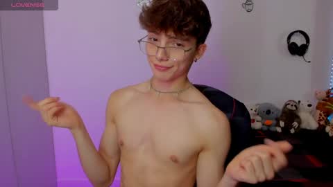 Snapshot of twink_dream__ chatting on 06/20/26, 03:09 jhony online show from 06/20/26, 03:09