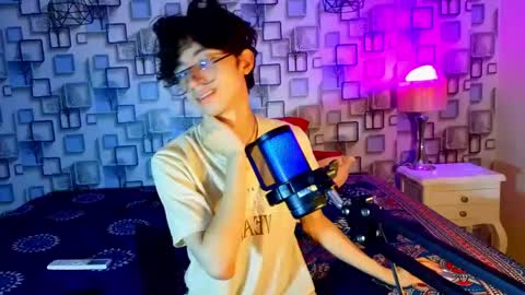 Snapshot of twink_sebas7 chatting on 04/26/26, 12:14 Sebastin online show from 04/26/26, 12:14