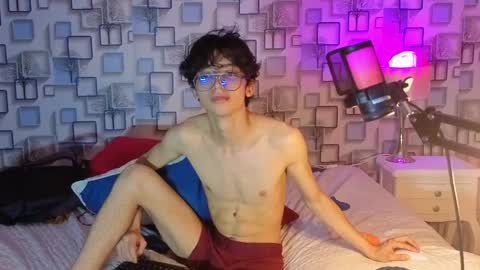 Snapshot of twink_sebas7 chatting on 04/29/26, 05:30 Sebastin online show from 04/29/26, 05:30