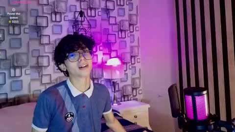 Snapshot of twink_sebas7 chatting on 05/05/26, 12:13 Sebastin online show from 05/05/26, 12:13