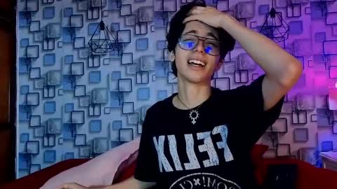 Snapshot of twink_sebas7 chatting on 05/12/26, 12:24 Sebastin online show from 05/12/26, 12:24
