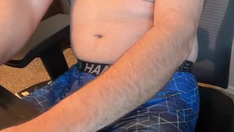 Snapshot of twinkboylover321 chatting on 03/09/25, 05:17 Tell me what to do online show from 03/09/25, 05:17