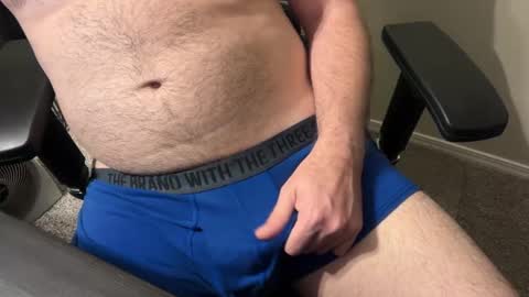 Snapshot of twinkboylover321 chatting on 12/02/25, 04:29 Tell me what to do online show from 12/02/25, 04:29