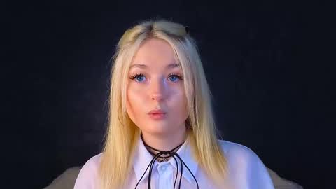 twinklefluff online show from 03/10/25, 04:38