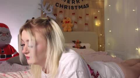 twinklefluff online show from 12/20/25, 04:14