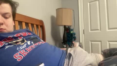 Snapshot of twinkmikexxx12 chatting on 12/15/25, 02:05 mike online show from 12/15/25, 02:05