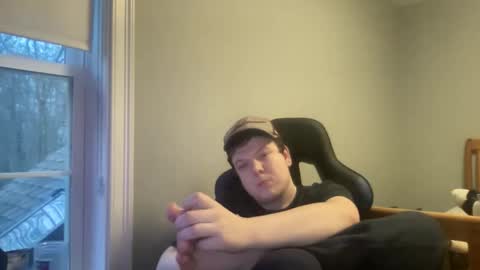 Snapshot of twinkmikexxx12 chatting on 03/31/26, 11:05 mike online show from 03/31/26, 11:05