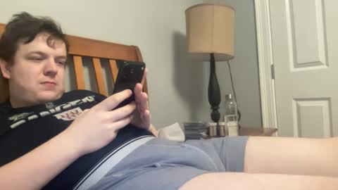 Snapshot of twinkmikexxx12 chatting on 04/09/26, 02:11 mike online show from 04/09/26, 02:11