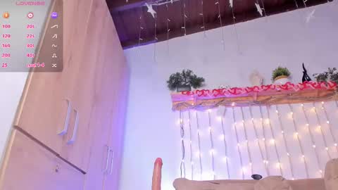 Snapshot of twinksboys_23 chatting on 03/25/26, 06:25 twinksboys_23 online show from 03/25/26, 06:25