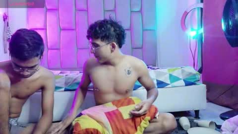 Snapshot of twinksecrets_ chatting on 03/26/26, 11:16 twinksecrets_ online show from 03/26/26, 11:16