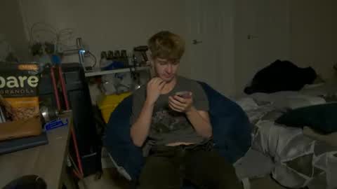 shytwink online show from 10/04/25, 01:53