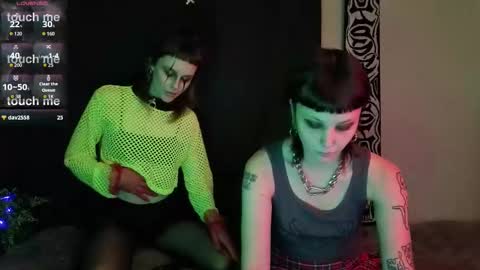 Sin and Skin online show from 11/21/25, 03:22