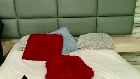 Snapshot of twinslovers_ chatting on 11/03/25, 11:15 twinslovers_ online show from 11/03/25, 11:15