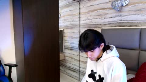 Snapshot of twinslovers_ chatting on 11/23/25, 02:11 twinslovers_ online show from 11/23/25, 02:11