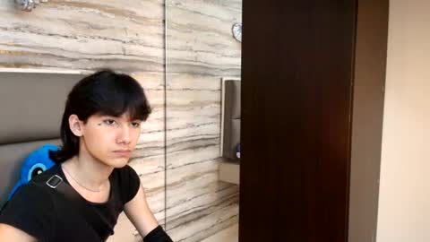 Snapshot of twinslovers_ chatting on 11/26/25, 03:51 twinslovers_ online show from 11/26/25, 03:51