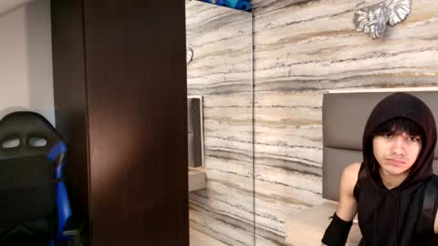 Snapshot of twinslovers_ chatting on 12/02/25, 11:56 twinslovers_ online show from 12/02/25, 11:56