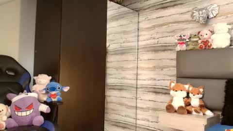 twinslovers_ online show from 02/13/26, 03:57