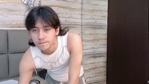 Snapshot of twinslovers_ chatting on 06/14/26, 04:14 twinslovers_ online show from 06/14/26, 04:14