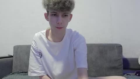 Snapshot of twishadow chatting on 02/28/26, 04:19 TwiShadow online show from 02/28/26, 04:19