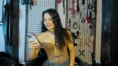 Snapshot of twisted_fantasy_ chatting on 06/01/26, 02:35 Clio Tadeo online show from 06/01/26, 02:35