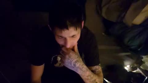 Snapshot of twistedblizzy chatting on 12/15/24, 12:28 TwistedBlizzy online show from 12/15/24, 12:28