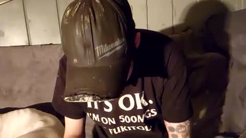 Snapshot of twistedblizzy chatting on 01/21/25, 04:05 TwistedBlizzy online show from 01/21/25, 04:05