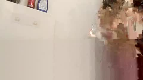 Snapshot of twistedlilpunk chatting on 12/05/24, 06:32 twistedlilpunk online show from 12/05/24, 06:32