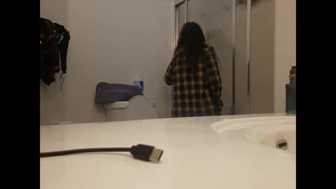 Snapshot of twistedlilpunk chatting on 03/05/25, 07:49 twistedlilpunk online show from 03/05/25, 07:49