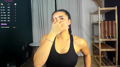 Snapshot of twistlatte chatting on 03/18/26, 04:48 Marry online show from 03/18/26, 04:48