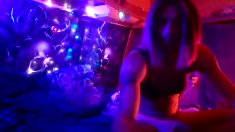 Snapshot of twiztidleeanna69 chatting on 11/29/25, 07:00 Tintilizing Excitement online show from 11/29/25, 07:00