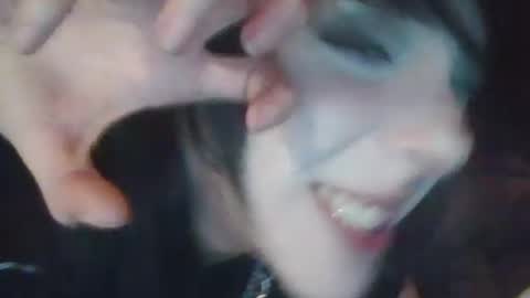 Snapshot of twizzytoxic22 chatting on 06/17/26, 03:46 twizzytoxic22 online show from 06/17/26, 03:46