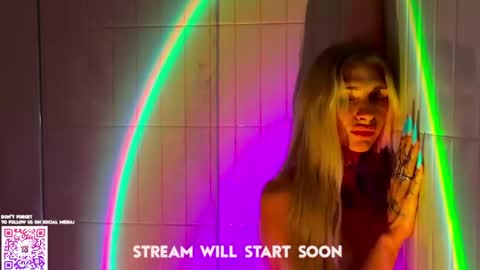 Snapshot of twl8vibe chatting on 04/13/26, 07:52 Molly and Nick online show from 04/13/26, 07:52