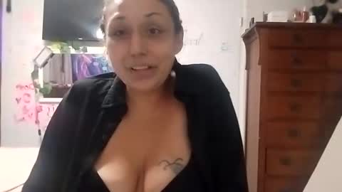 Twocrazy85 online show from 11/06/25, 10:38