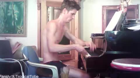 TobeBritta online show from 02/17/26, 05:52