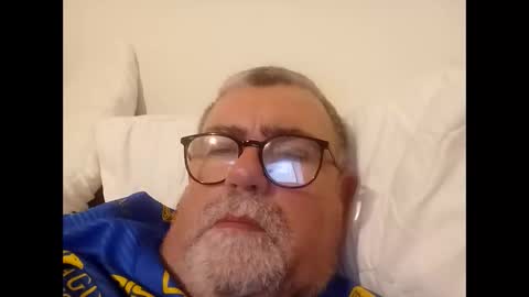 twohats2810 online show from 12/20/25, 06:37