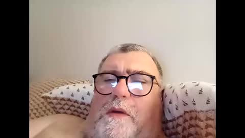 twohats2810 online show from 03/13/26, 07:09