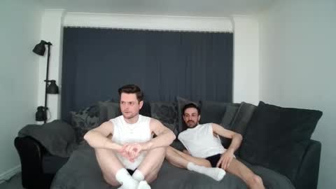 Snapshot of twotwinkhusbands chatting on 10/15/25, 10:10 RyanRowan online show from 10/15/25, 10:10