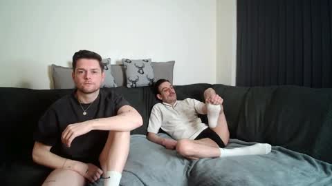 Snapshot of twotwinkhusbands chatting on 04/01/26, 08:28 RyanRowan online show from 04/01/26, 08:28