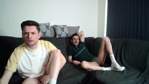 Snapshot of twotwinkhusbands chatting on 04/04/26, 05:21 RyanRowan online show from 04/04/26, 05:21