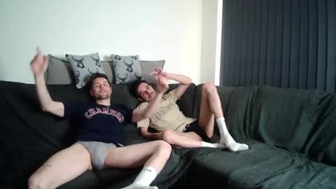 Snapshot of twotwinkhusbands chatting on 04/05/26, 06:16 RyanRowan online show from 04/05/26, 06:16