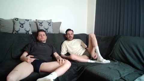 Snapshot of twotwinkhusbands chatting on 04/09/26, 08:14 RyanRowan online show from 04/09/26, 08:14