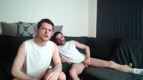 Snapshot of twotwinkhusbands chatting on 04/15/26, 07:58 RyanRowan online show from 04/15/26, 07:58