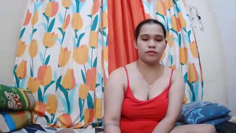 Snapshot of twowetcuties chatting on 01/22/25, 08:29 Lyn and lea online show from 01/22/25, 08:29